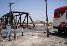 Puente metlico y paso a nivel en Lorca de la lnea de Murcia a guilas (2009)