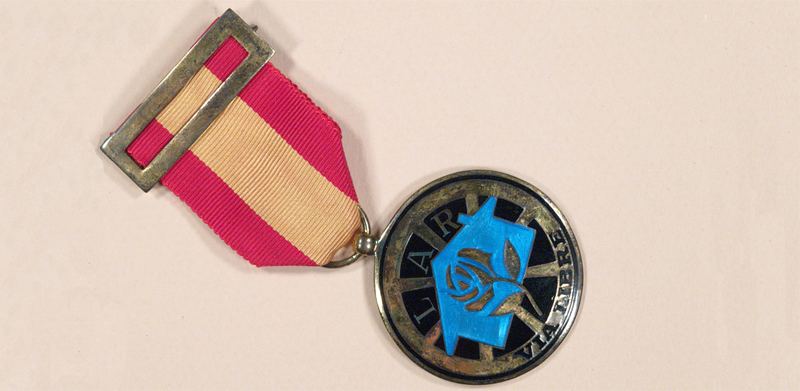 Medalla premio `LAR de la revista Va Libre