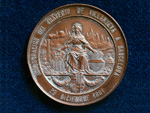 Medalla conmemorativa de la inauguracin del Ferrocarril Villanueva-Barcelona, 29 de diciembre de 1881 (Grab. Francisco Sala Snchez, Inv. Ramn Padr y Pijoan, Barcelona, 1881) - Pieza IG: 00776