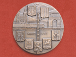 Medalla conmemorativa de electrificacin, Miranda de Ebro, Castejn de Ebro, Zaragoza, Lrida, Plana, Picamoixons, Roda de Bar, Reus, mayo 1976 (Manolo Prieto, Madrid, 1976). - Pieza IG: 00805
