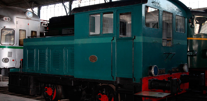 Locomotora disel de maniobras RENFE 10201 (La Maquinista Terrestre y Martima, Espaa, 1935, bajo licencia Deutsche Werke Kiel, Alemania)